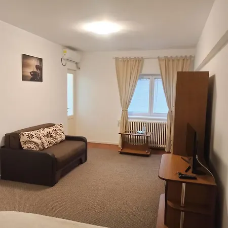 Inner Circle Apartment *